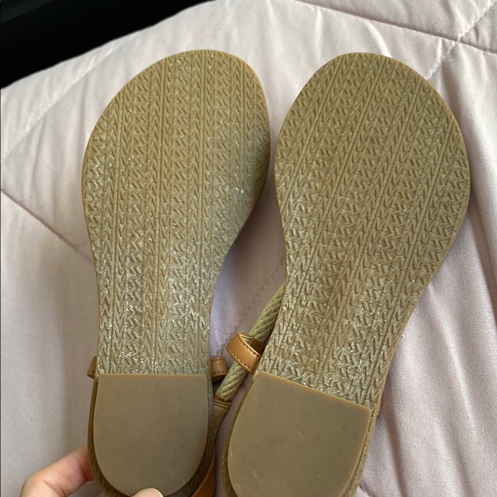 SOLD!!!  Sandals from Michael Kors size 7 - Picture 4 of 7